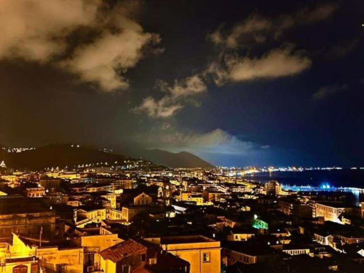 Ti Racconto Il Mare Apartment Salerno Exterior foto