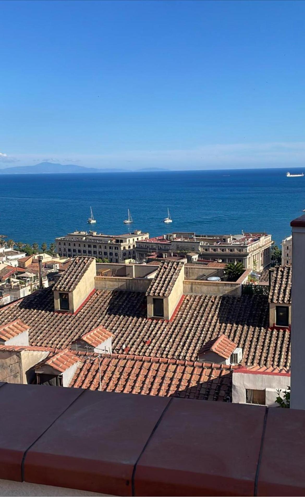 Ti Racconto Il Mare Apartment Salerno Exterior foto